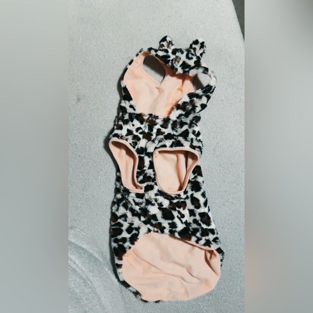 Dog hoodie size medium 1 pc